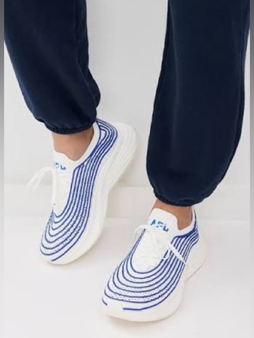 APL Techloom Zipline Lace-Up Sneakers ivory/cobalt